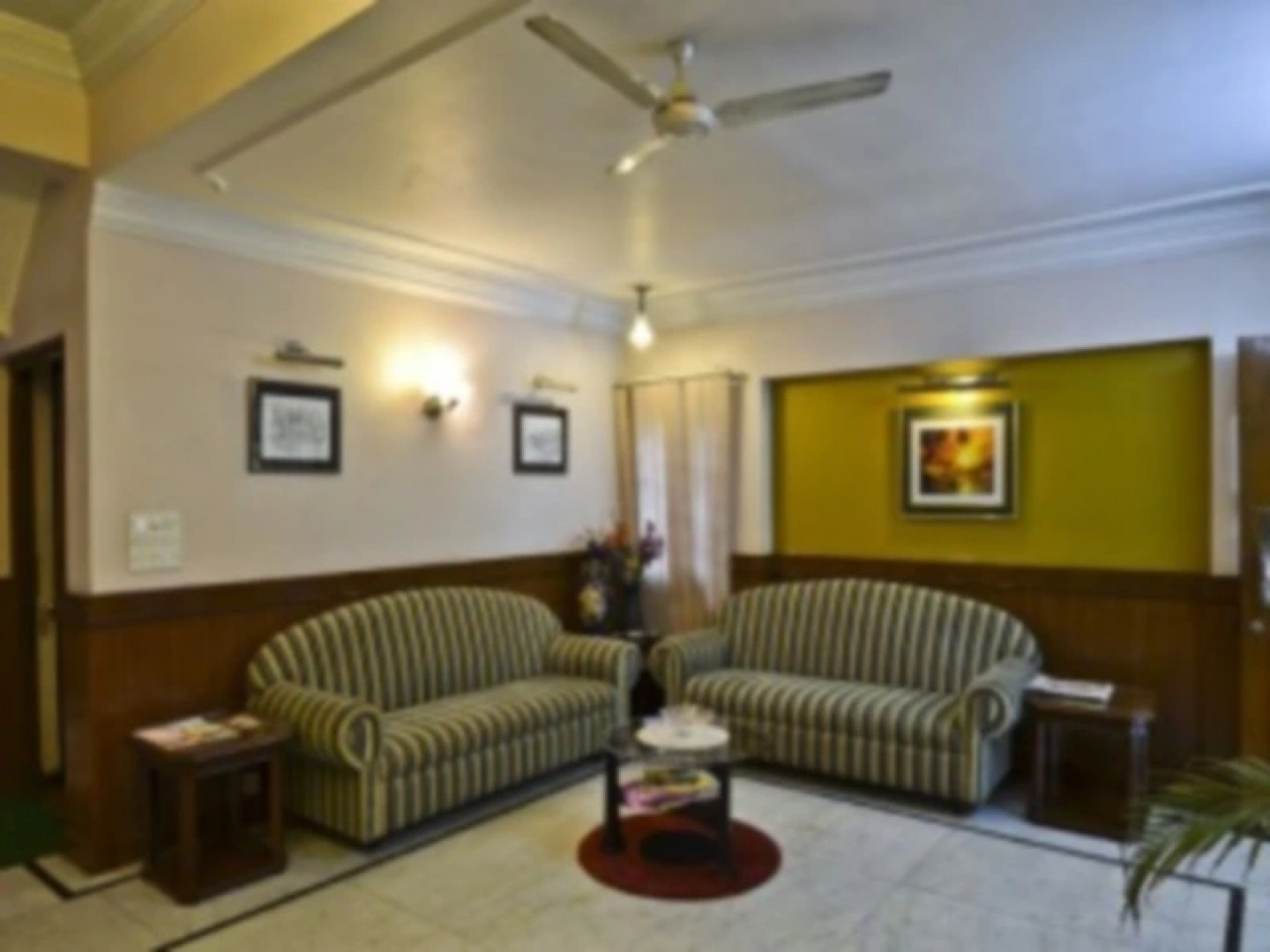 Hotel Imperial House