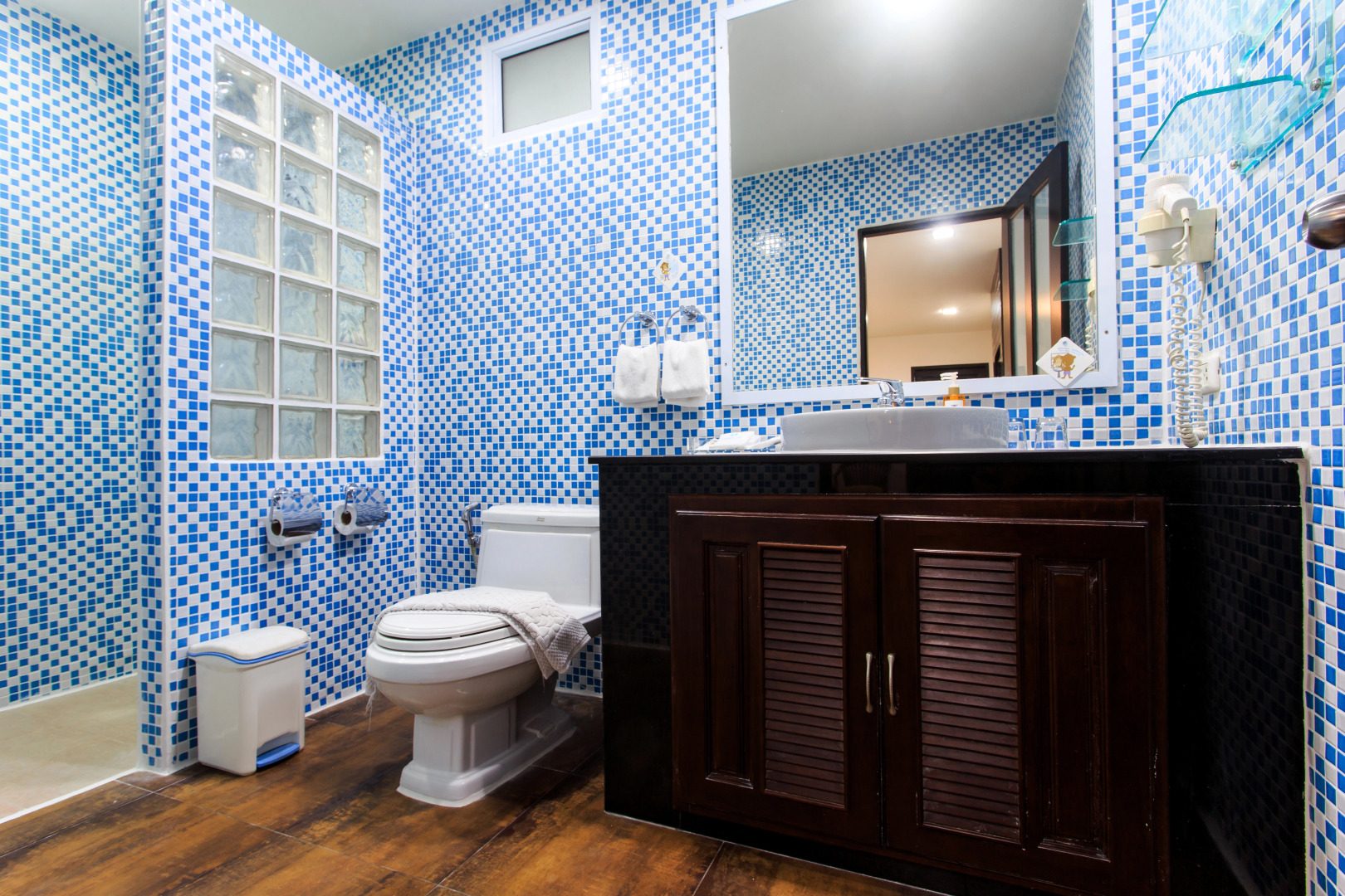 Chaweng Cove Beach Resort