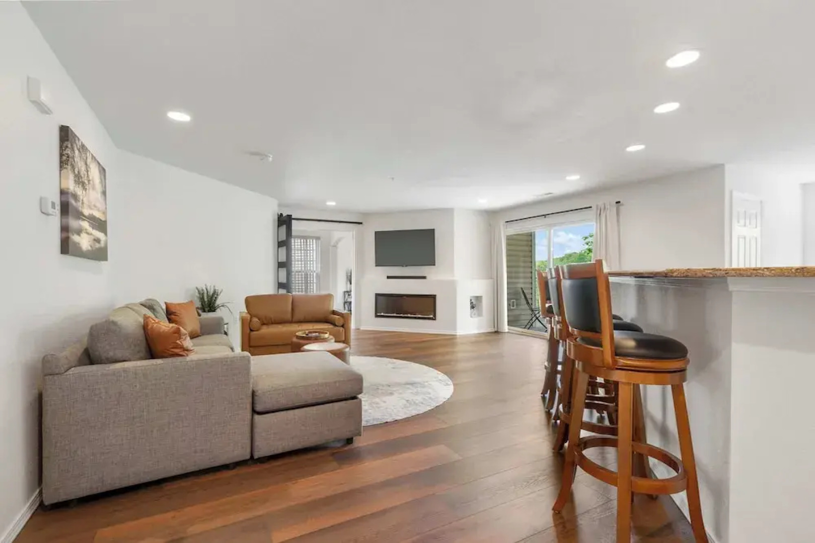 Lake It Easy Condo for 7