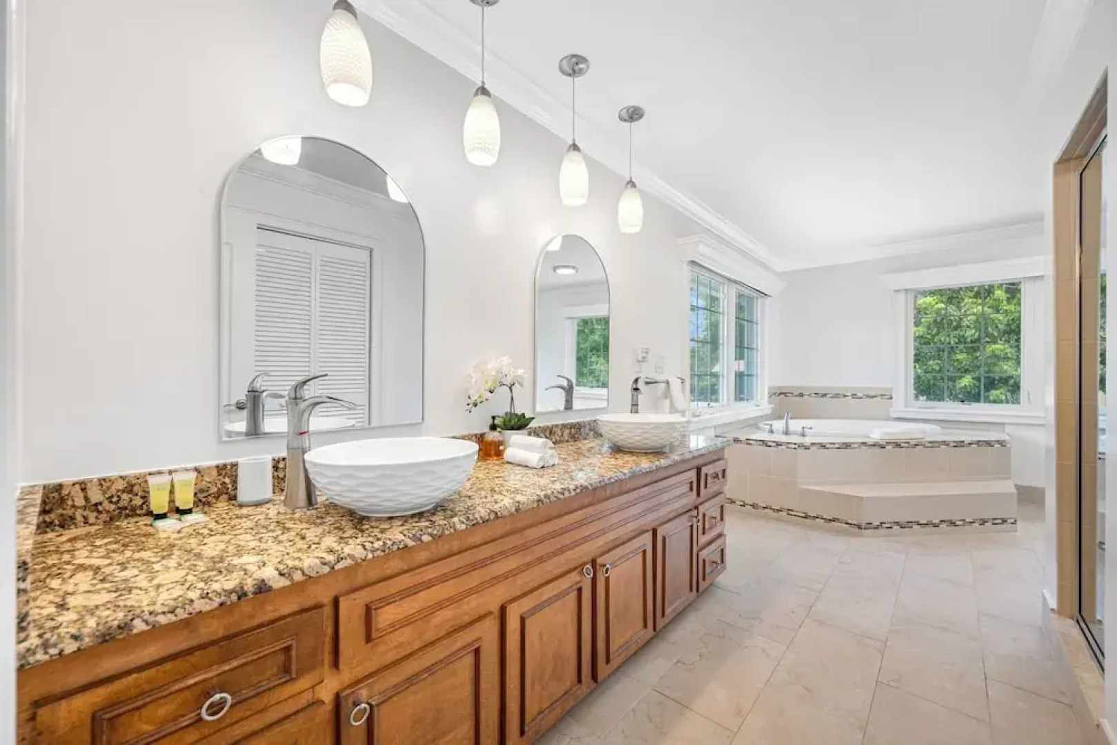 Exquisite Villa With Pool&games- 18 Guests