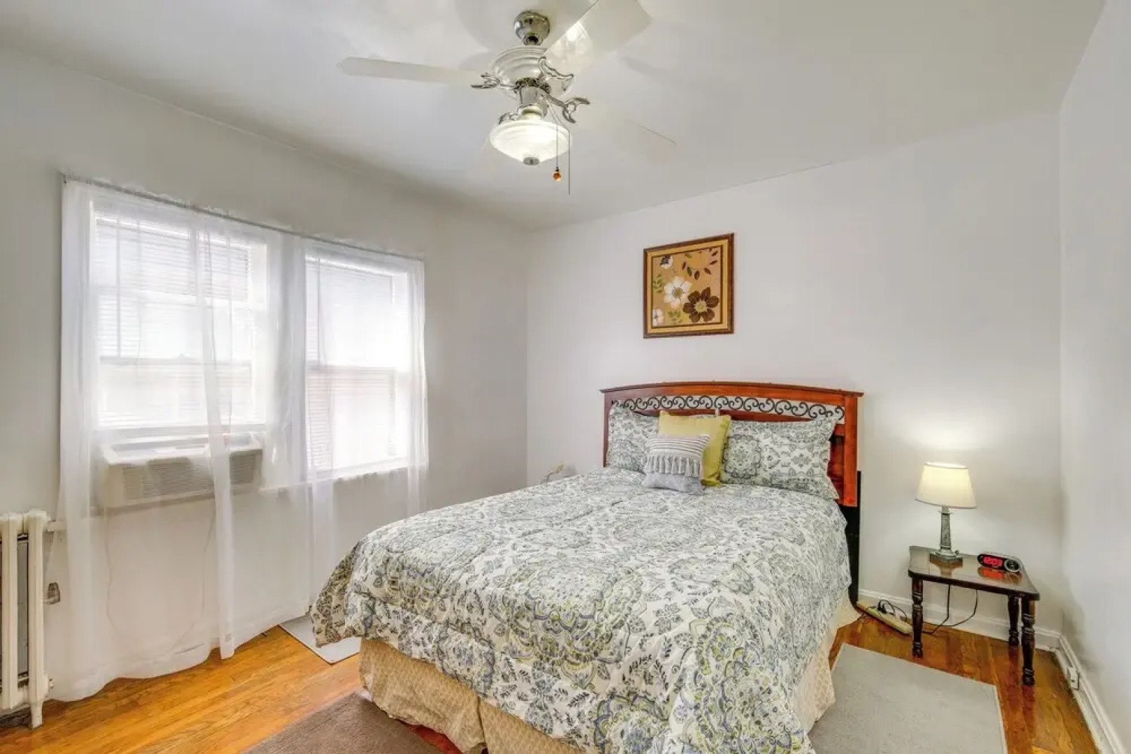 Trendy South Euclid Apt - 5 Mi to Cleveland Clinic