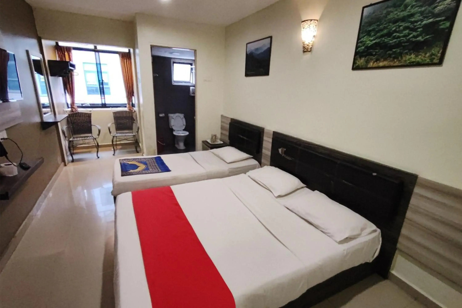 OYO 1153 Heaven Hill Hotel 1