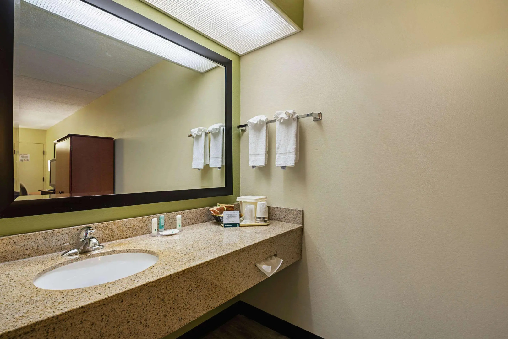 Quality Inn Airport - Southeast