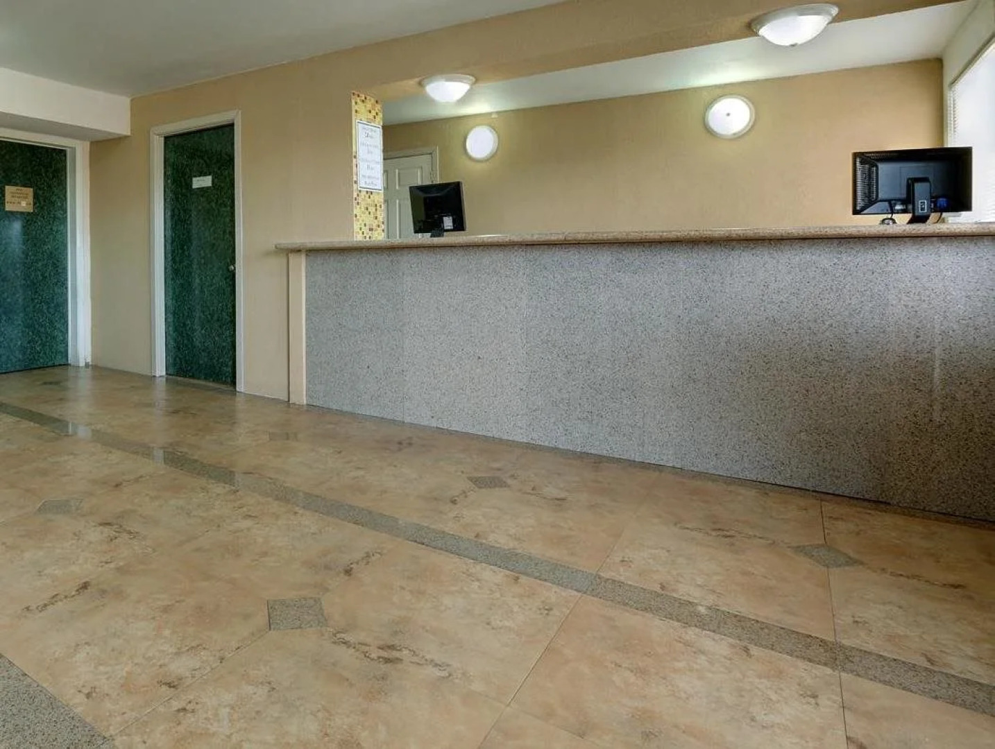 Red Roof Inn Crestview