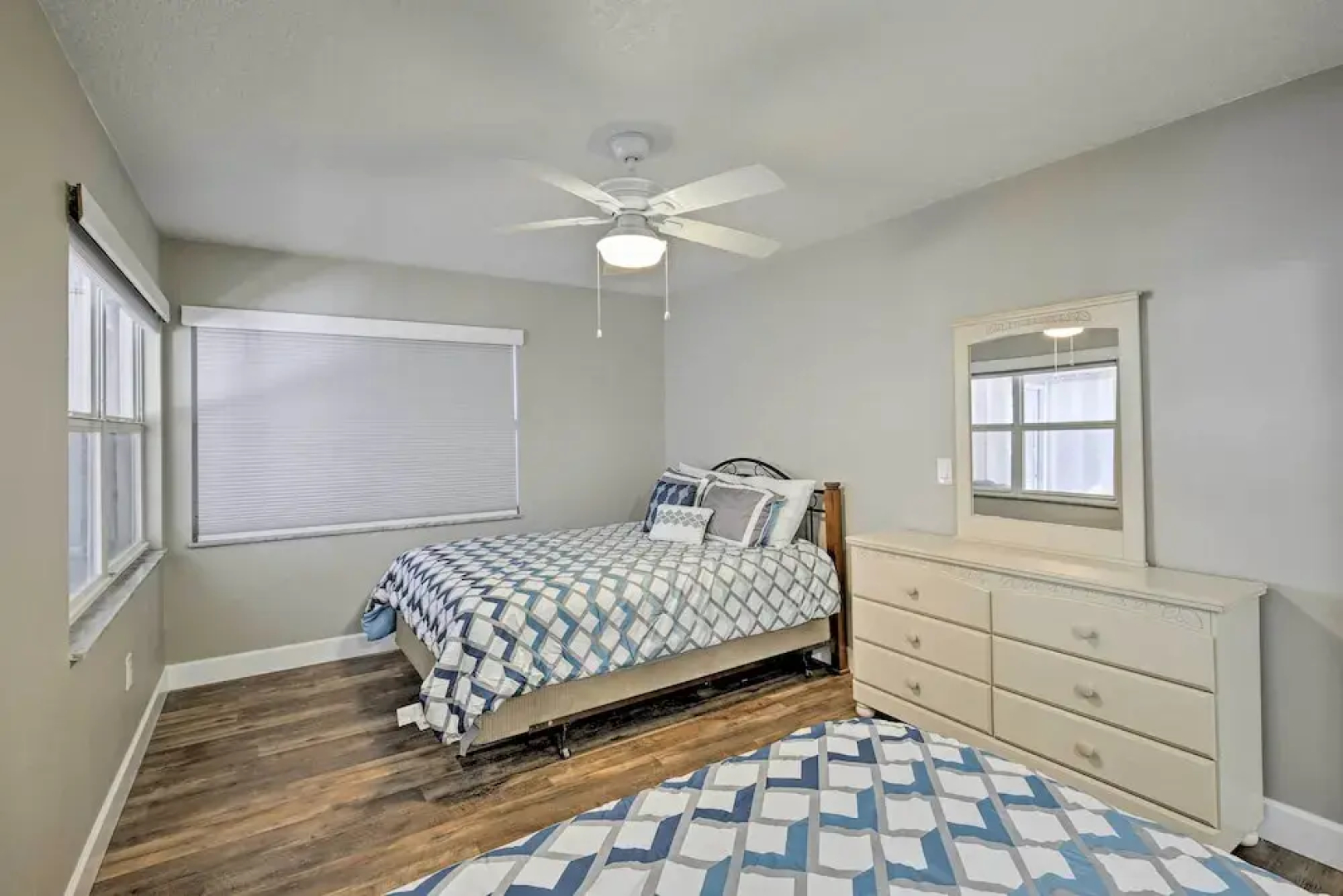 Dock & Beautiful Views! Spacious Bellows Lake Gem
