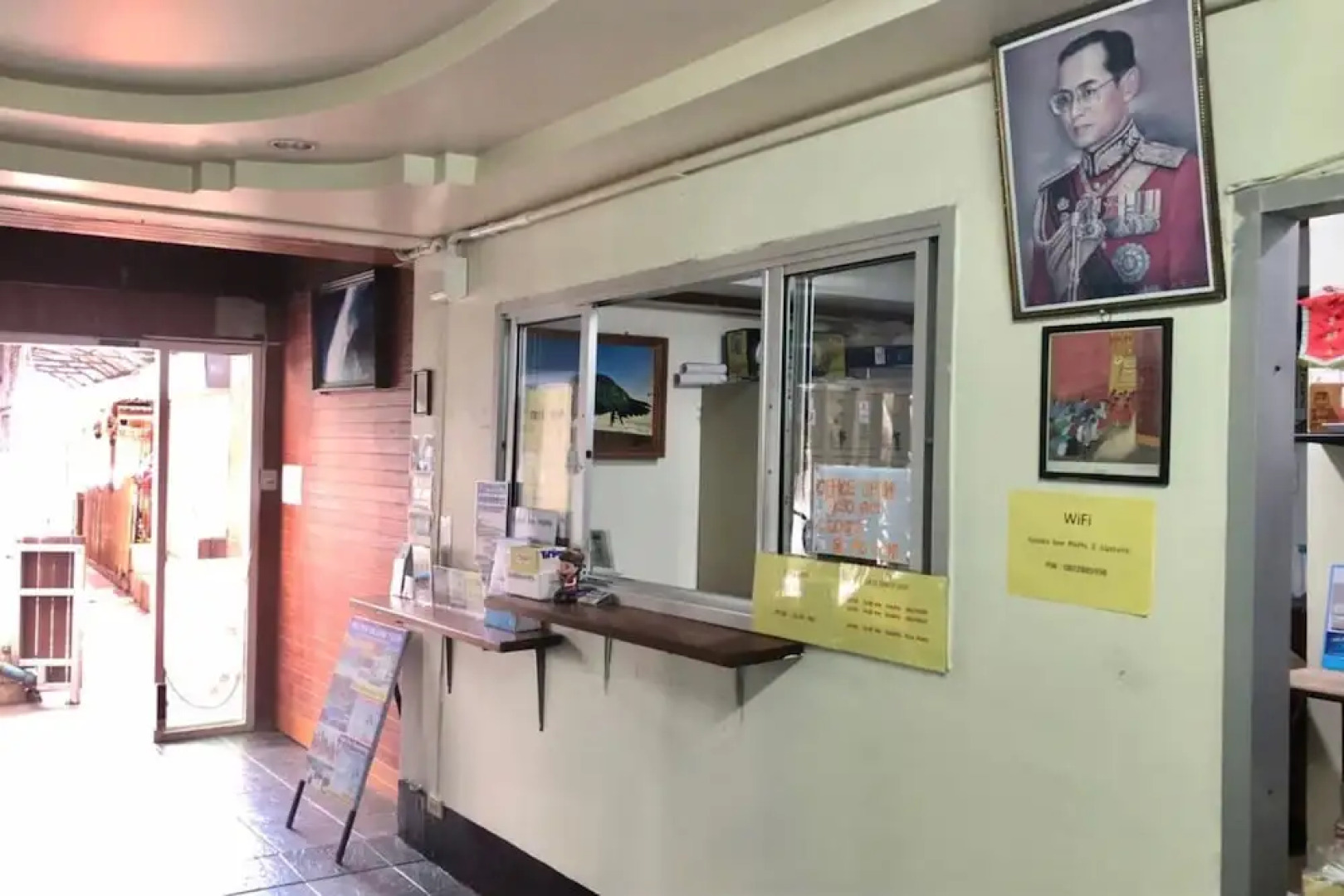 Golden Bee PhiPhi Hostel