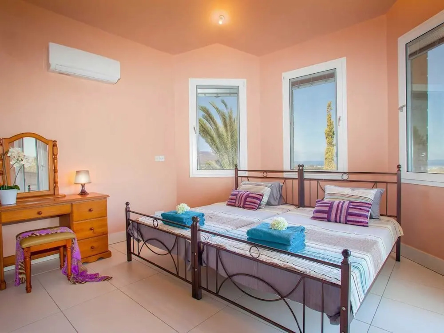 Twin Palms - Exclusive Luxury Villa Near Latchi