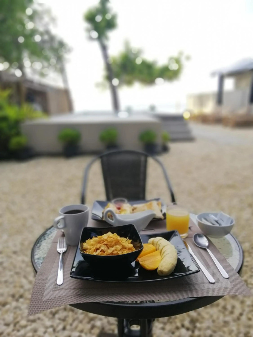 Southseas Beach Resort and Dive Center