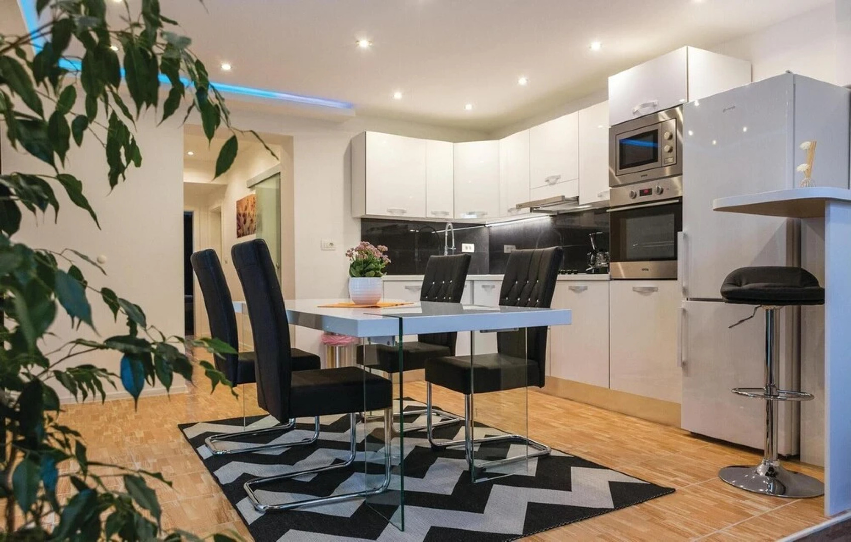 Nice Home in Kastel Gomilica With Sauna, Wifi and 2 Bedrooms