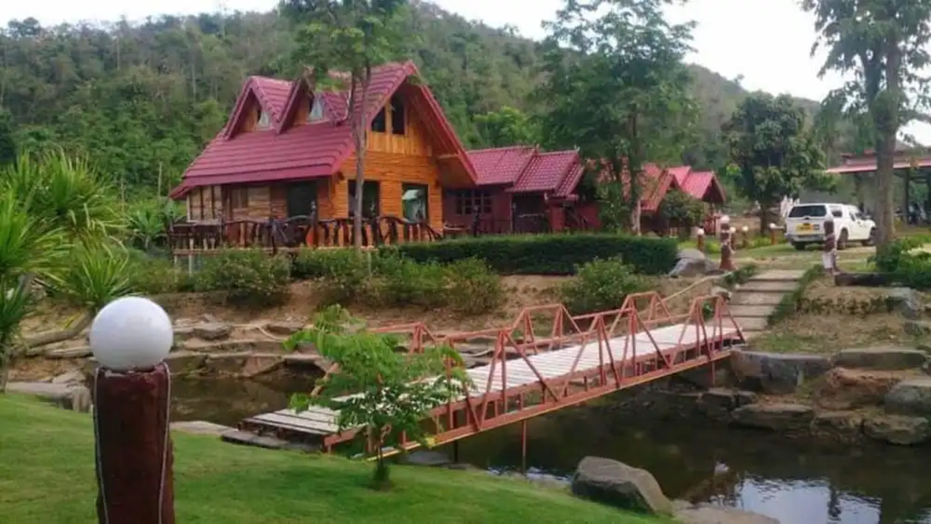 Baan Phukaotoknam Resort