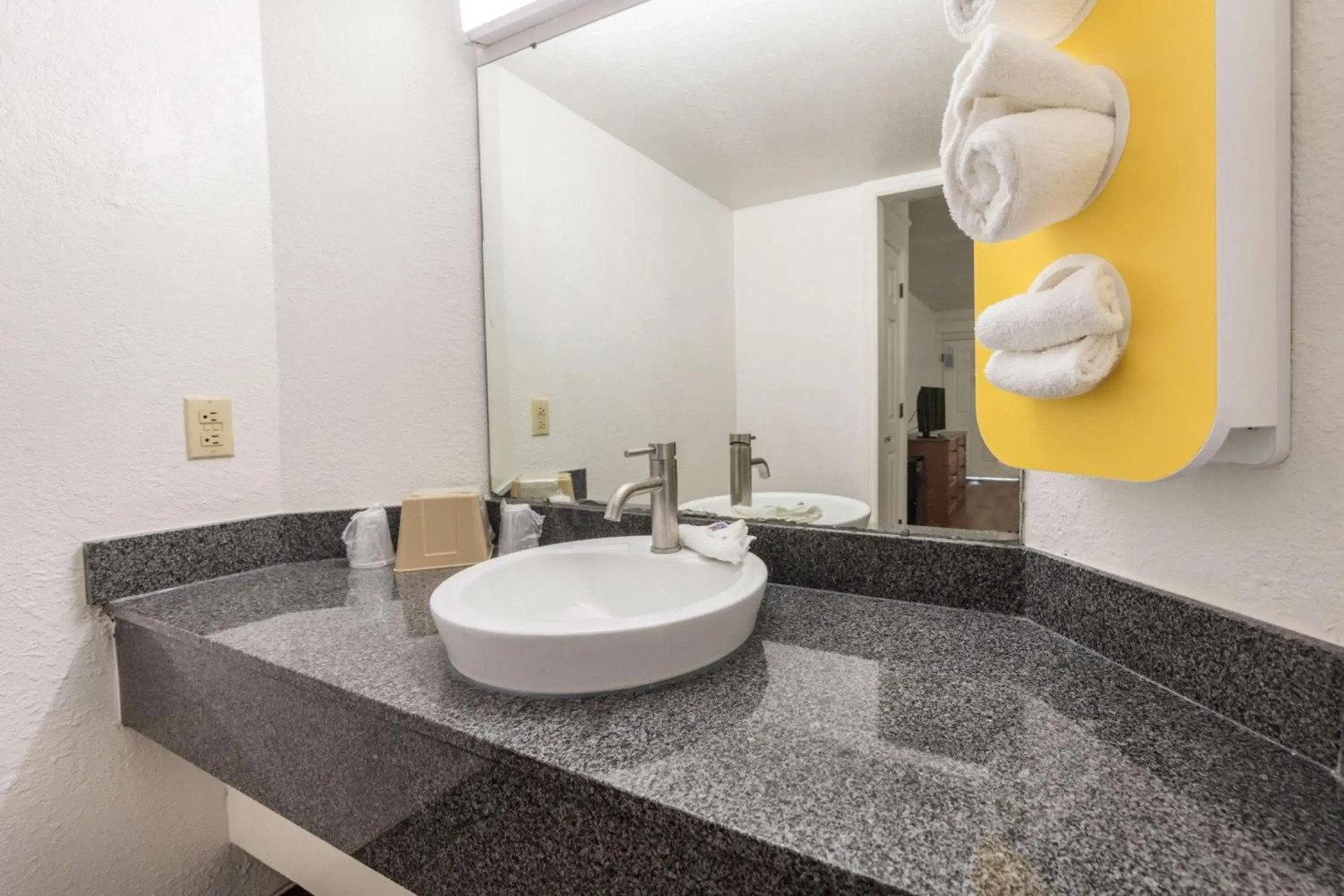 Motel 6 Knoxville, TN