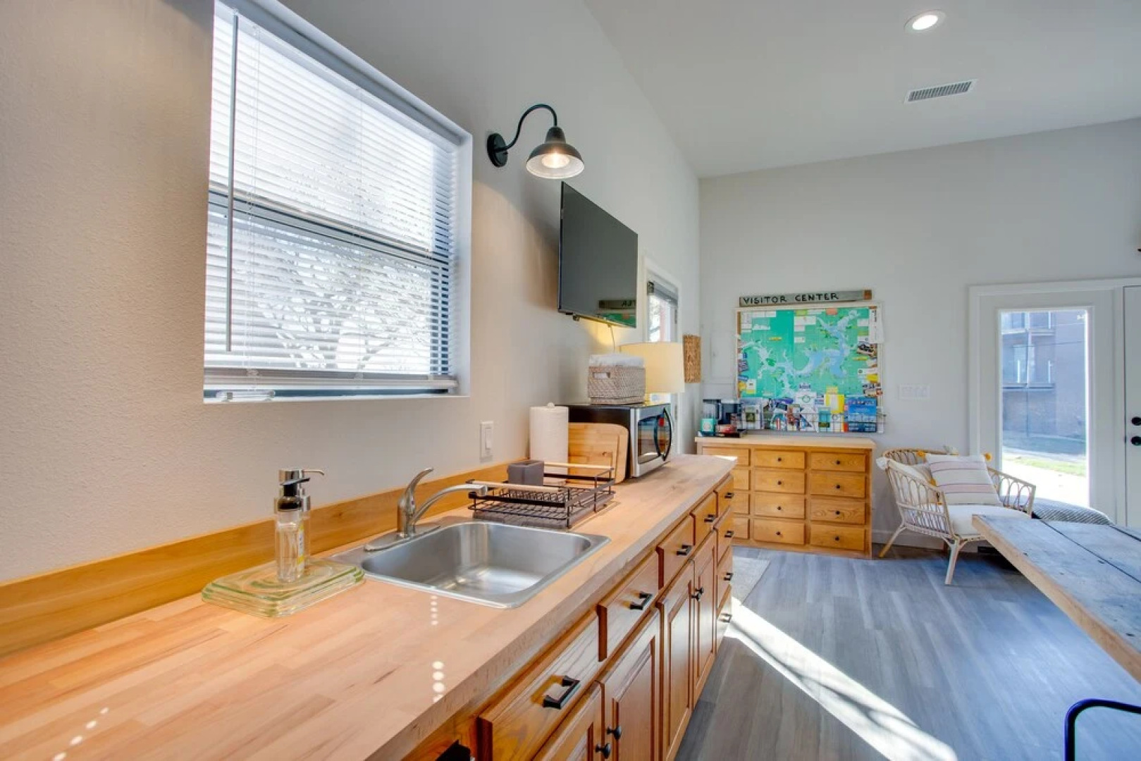 Lake Texoma Vacation Rental: Walk to the Water