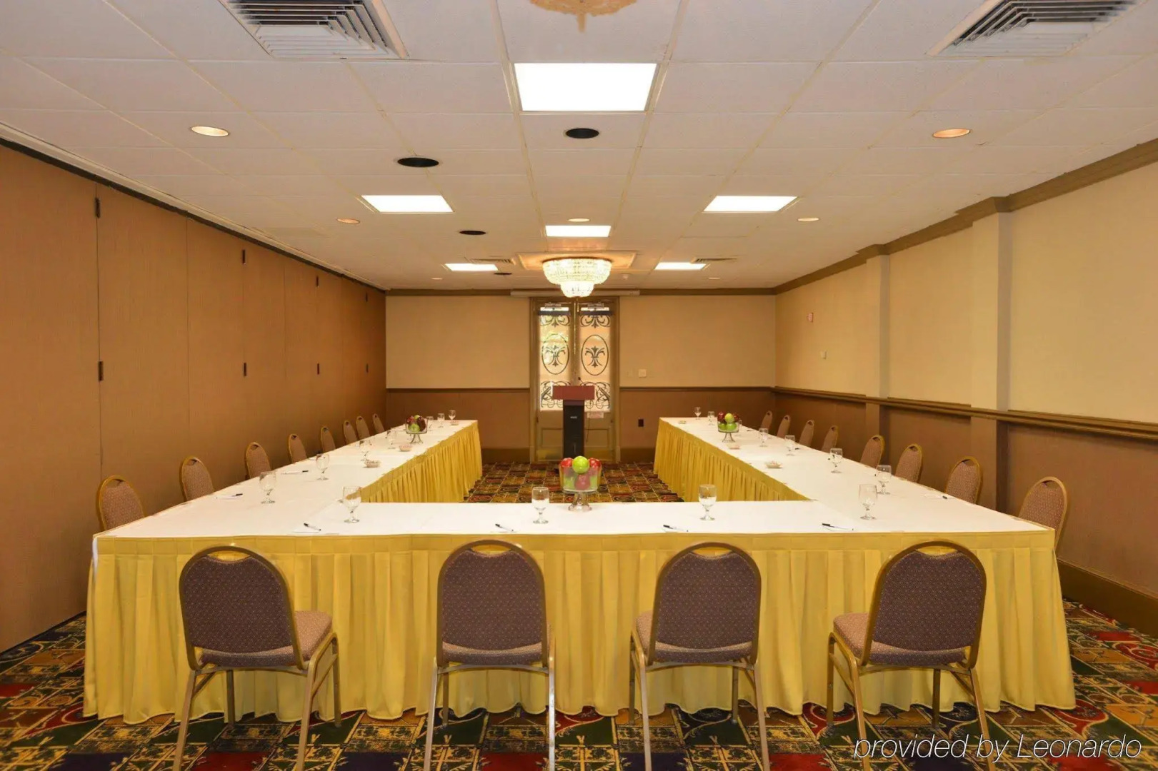 Holiday Inn FRENCH QUARTER-CHATEAU LEMOYNE by IHG