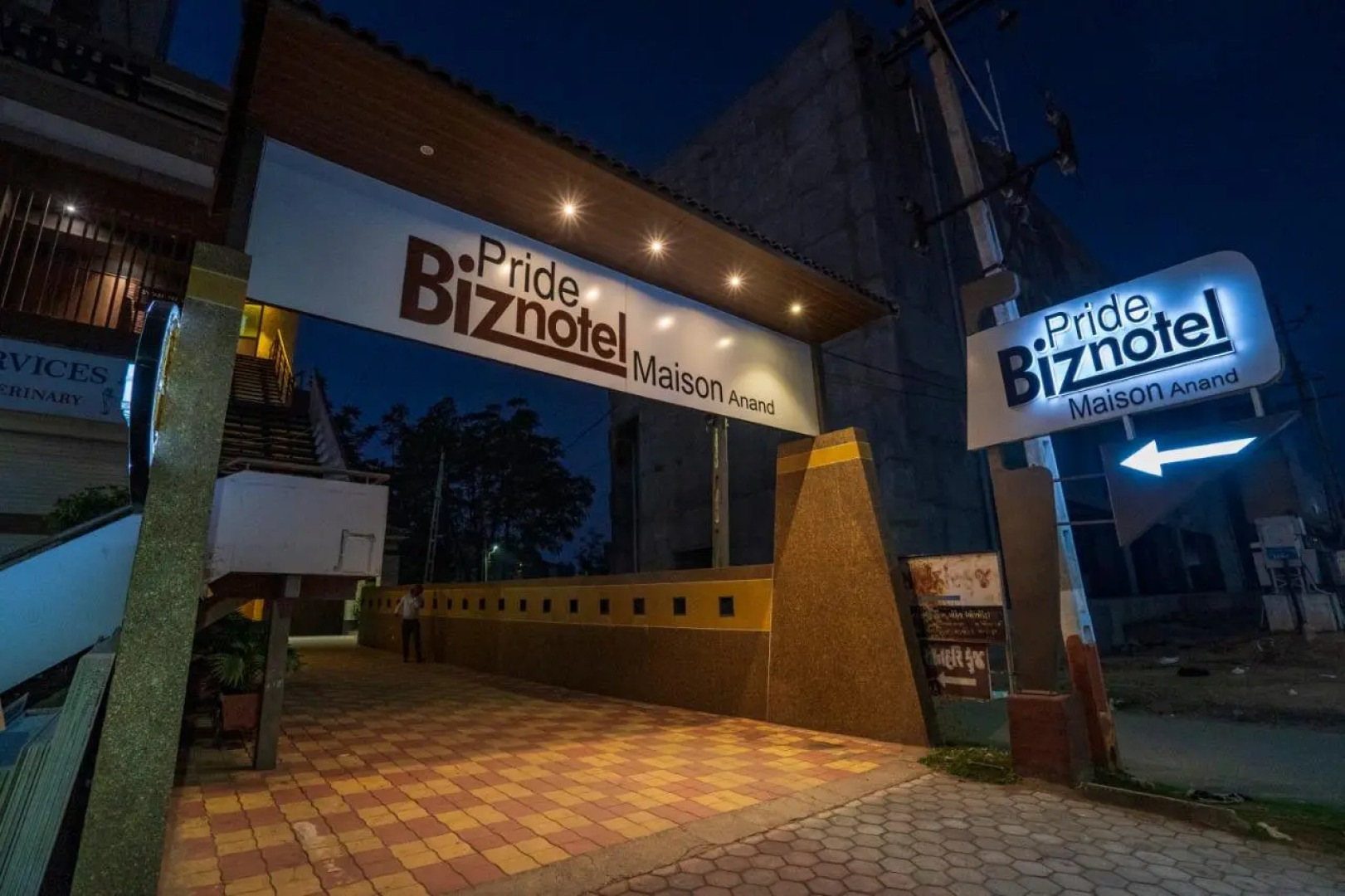 Pride Biznotel - The Maison Anand