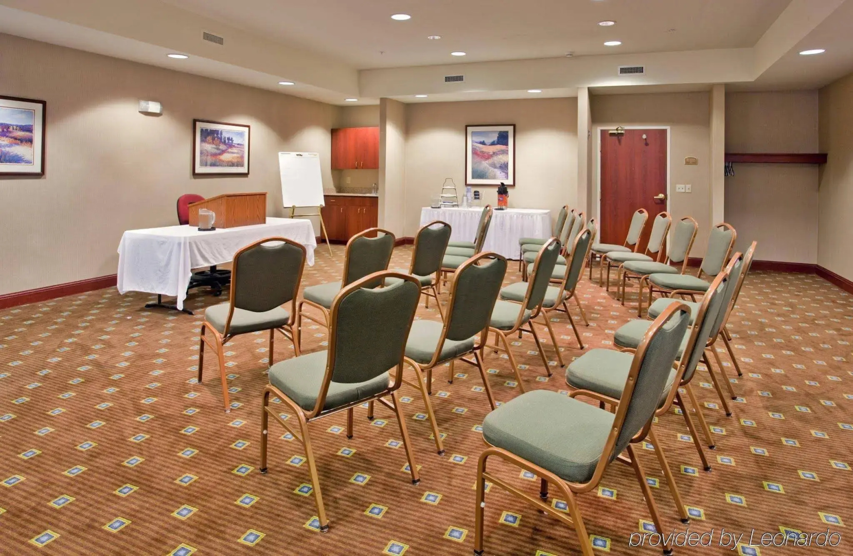 Holiday Inn Express Hotel & Suites Independence-Kansas City by IHG