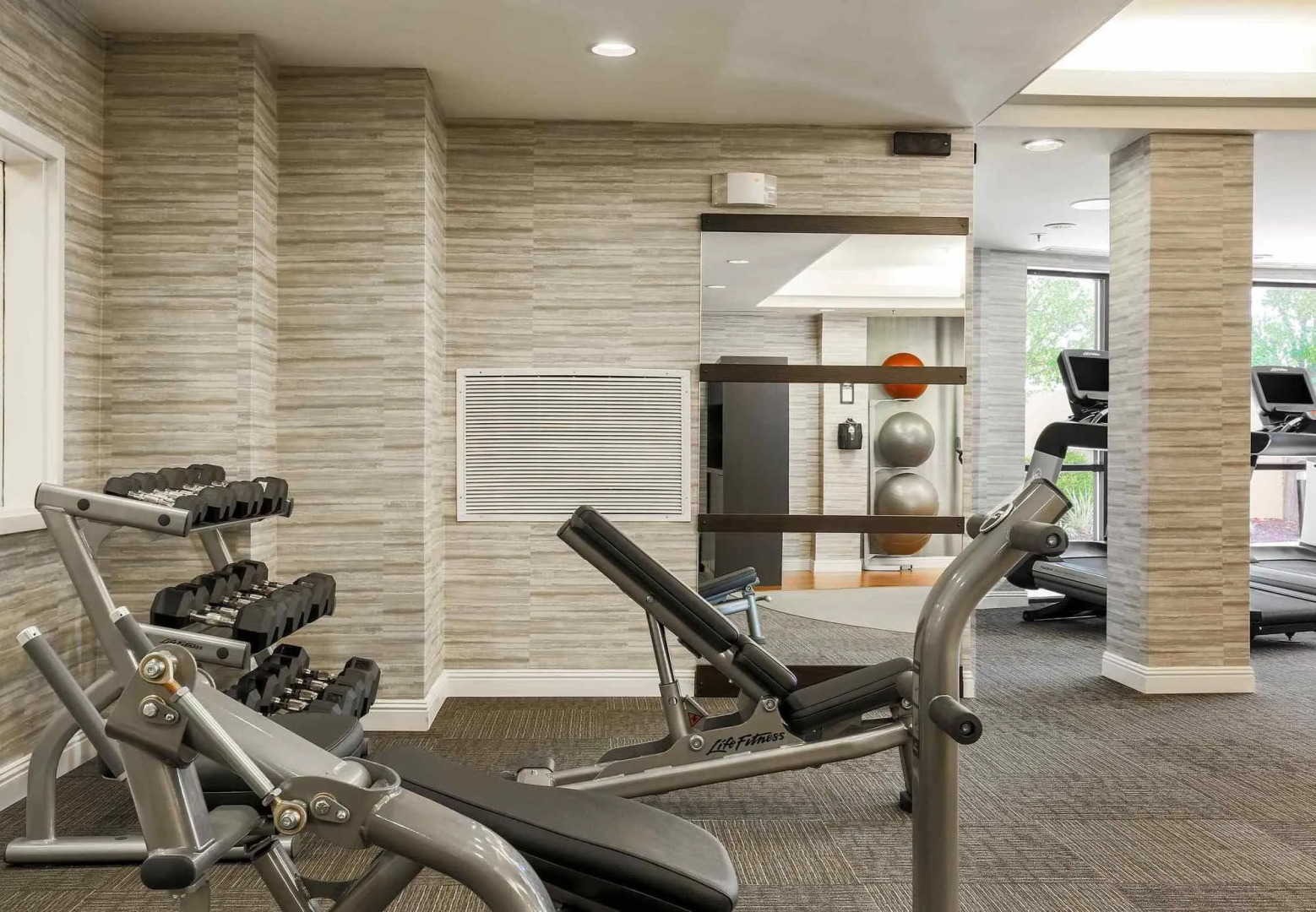 Courtyard Roseville Galleria Mall/Creekside Ridge Drive