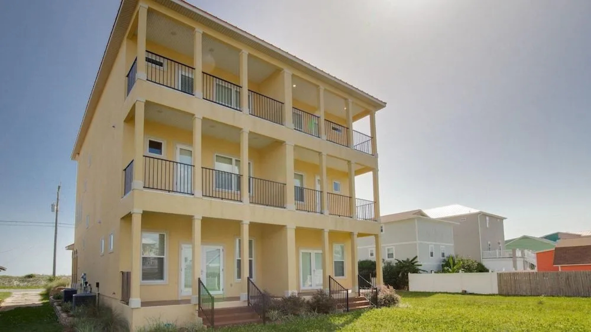 Casa al Mare A By Blueswell