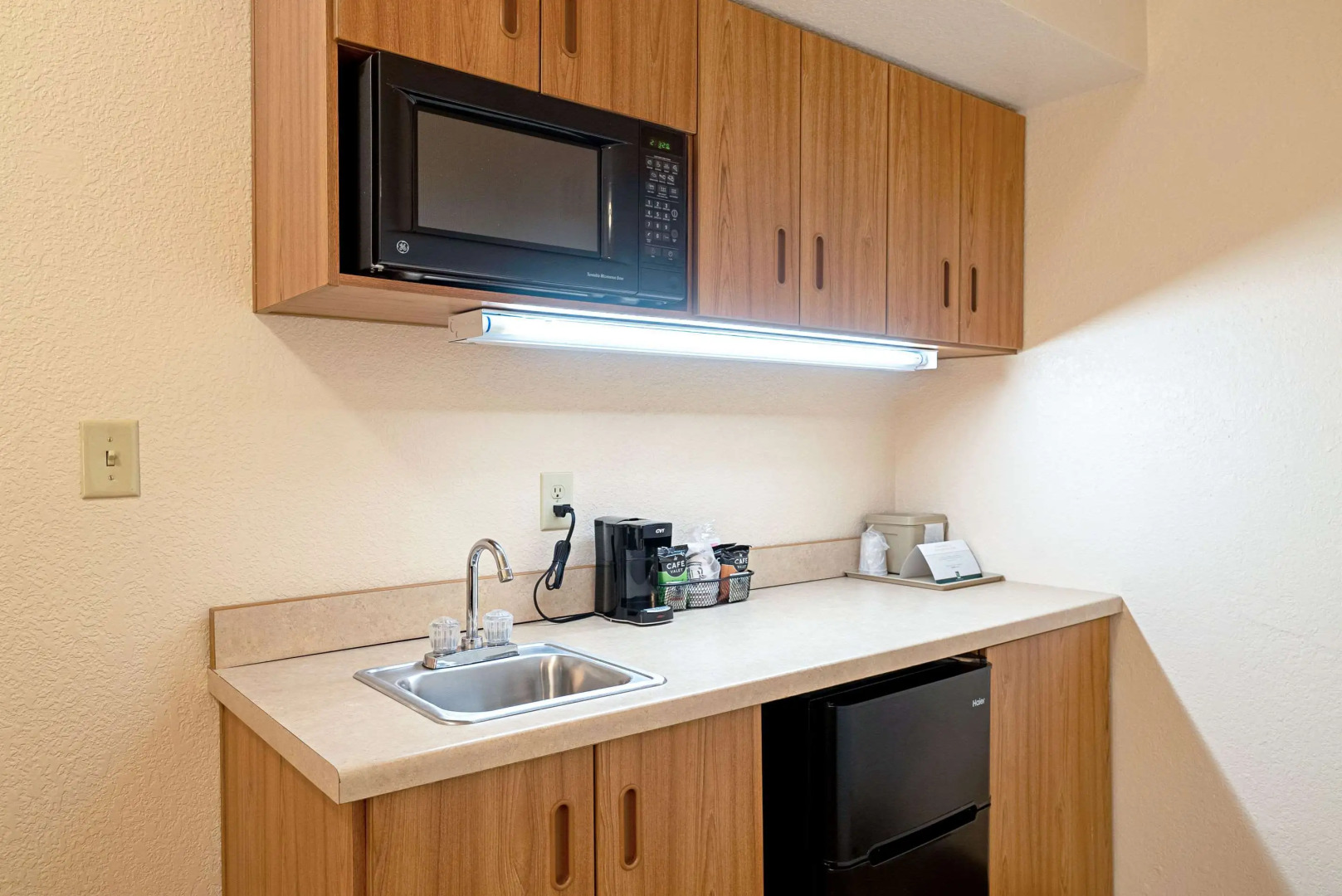 Quality Inn & Suites Robbinsville