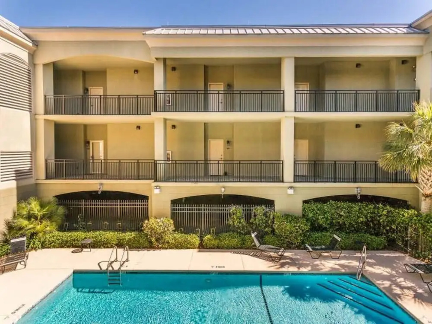 Salt Air Villas by Hodnett Cooper