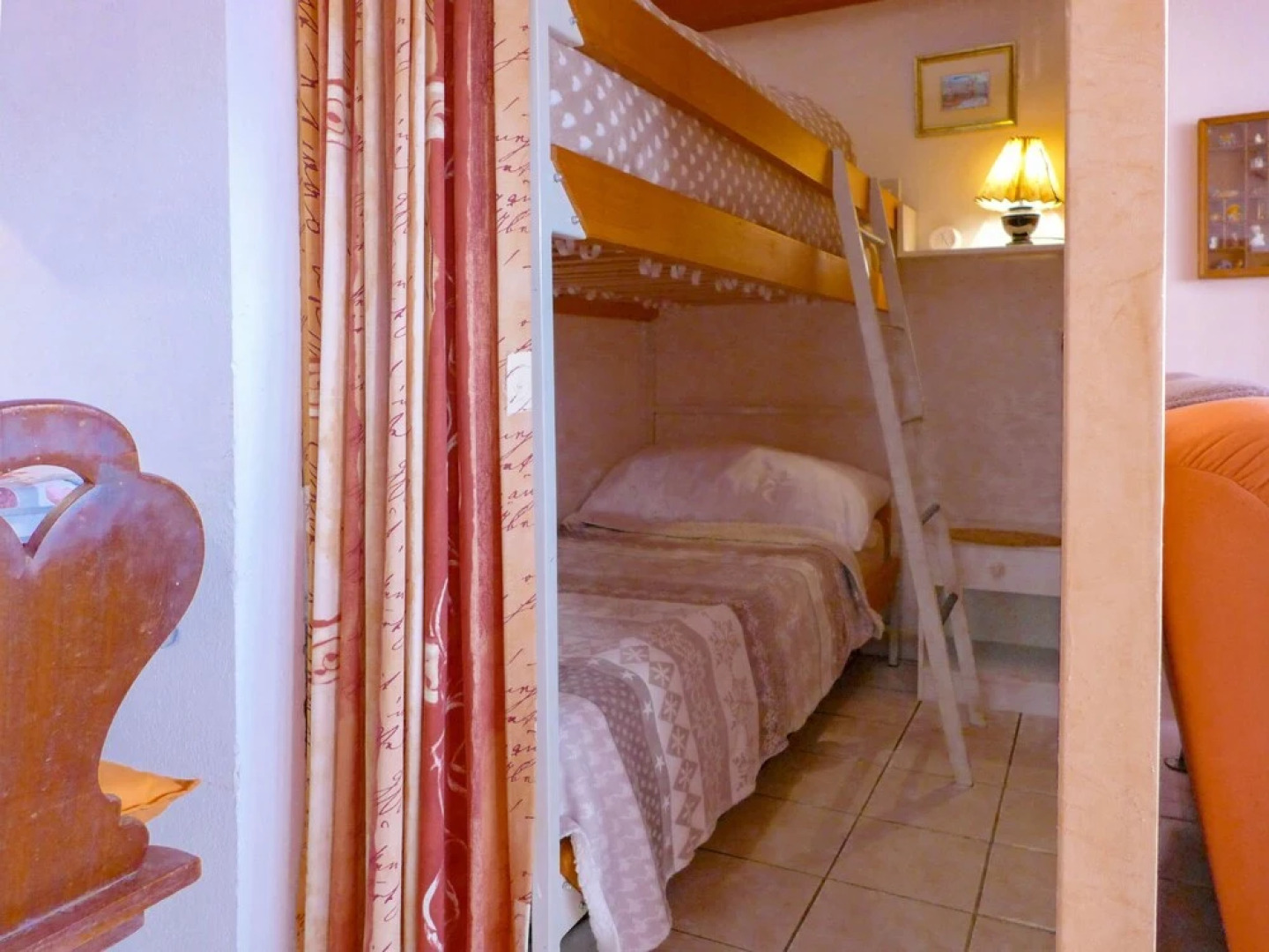 Valdor Lens in Lens With 1 Bedrooms and 1 5 Bathrooms