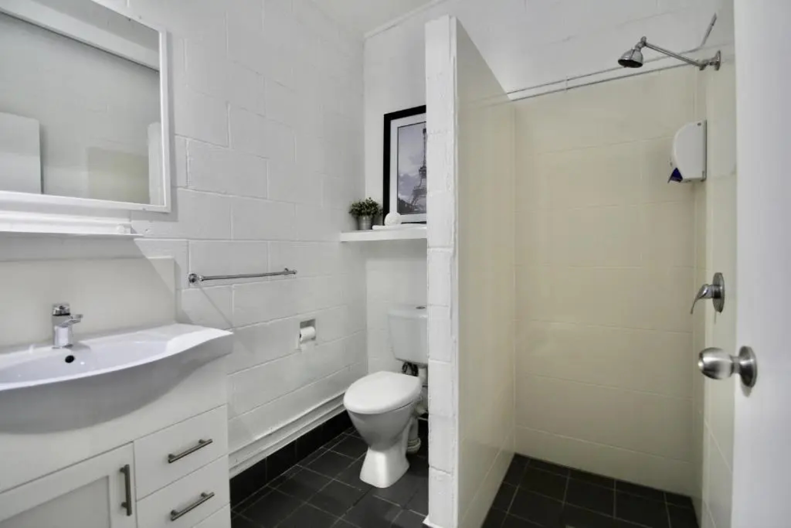 Hideaway Noosa Men Only Beach Resort