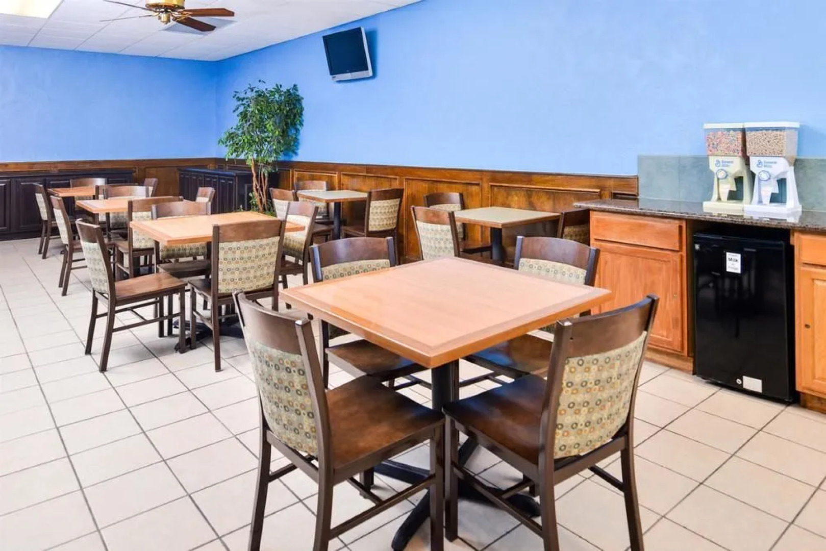 Americas Best Value Inn Clute