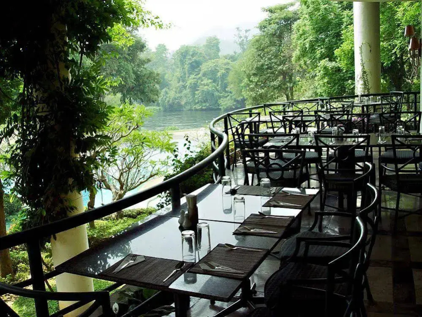 Pavilion Rim Kwai Resort