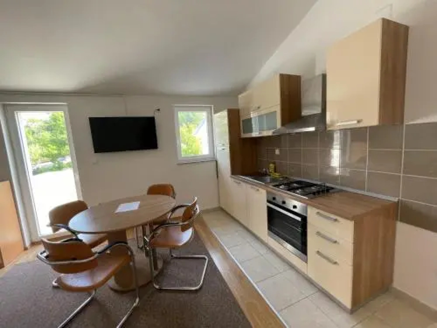 Petros Apartments Pag