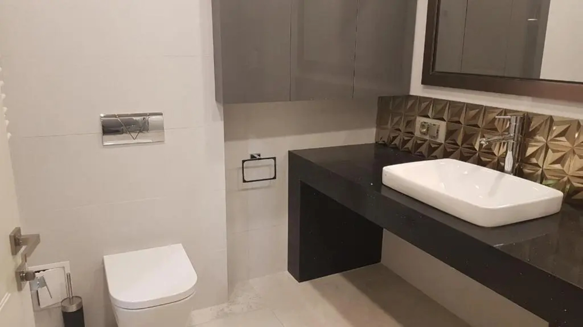 Apartment In King David Residence