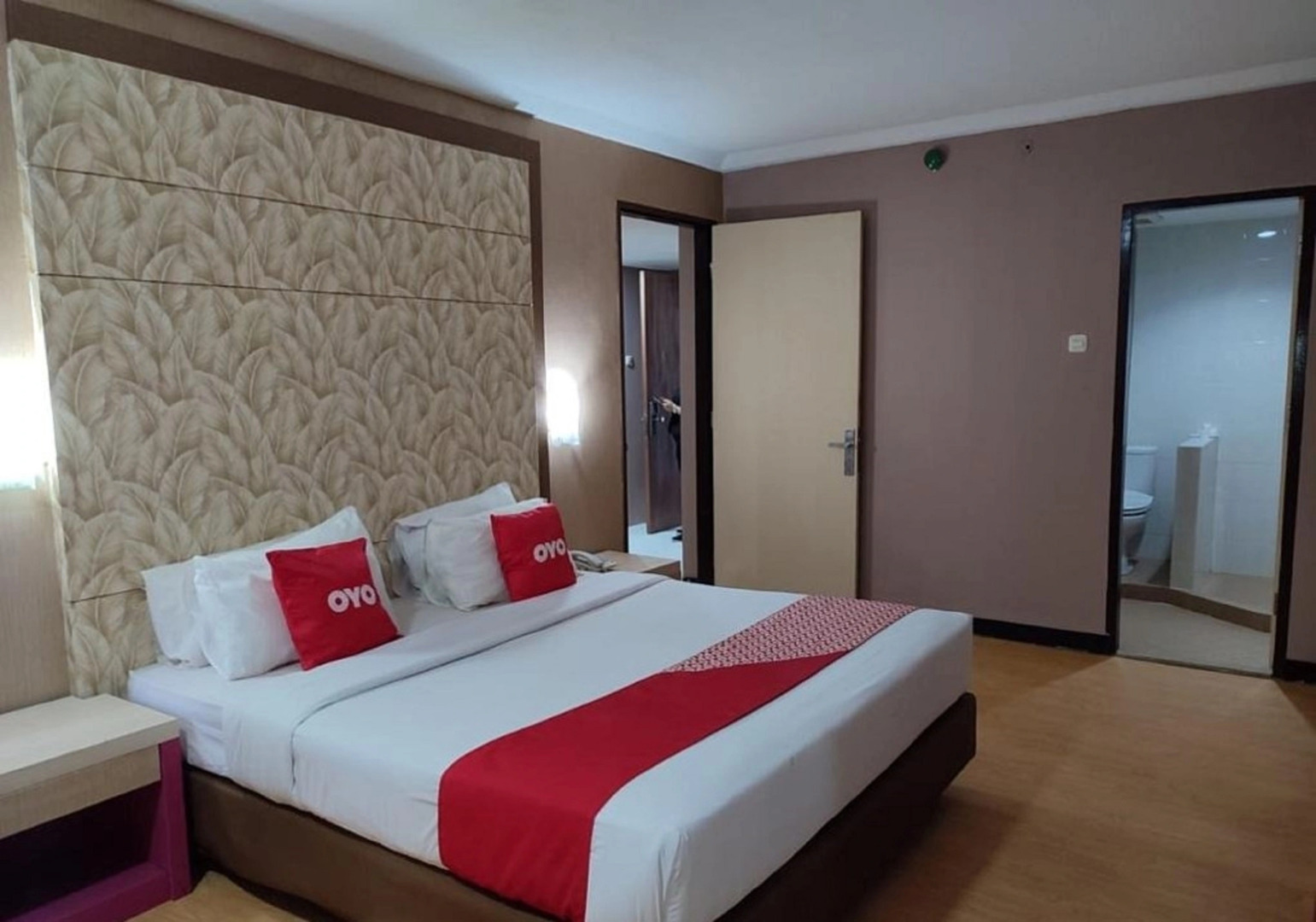 Benakutai Hotel and Apartemen