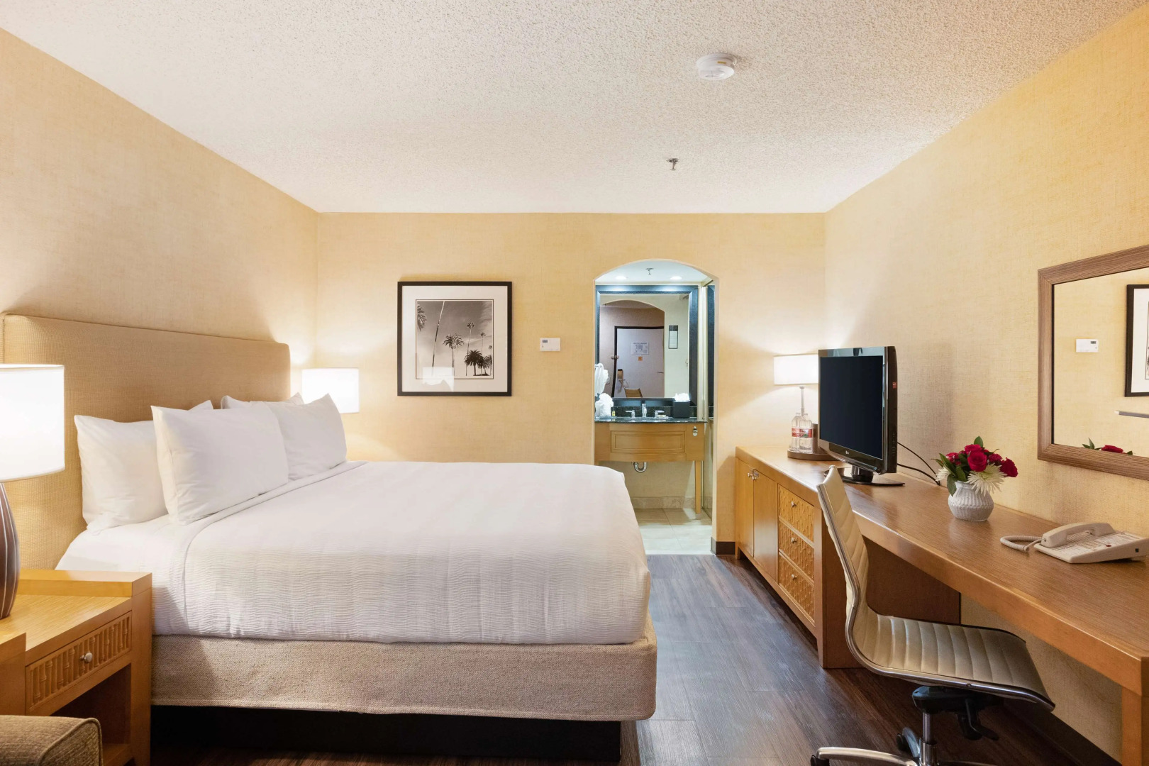 Best Western Plus Las Brisas Hotel