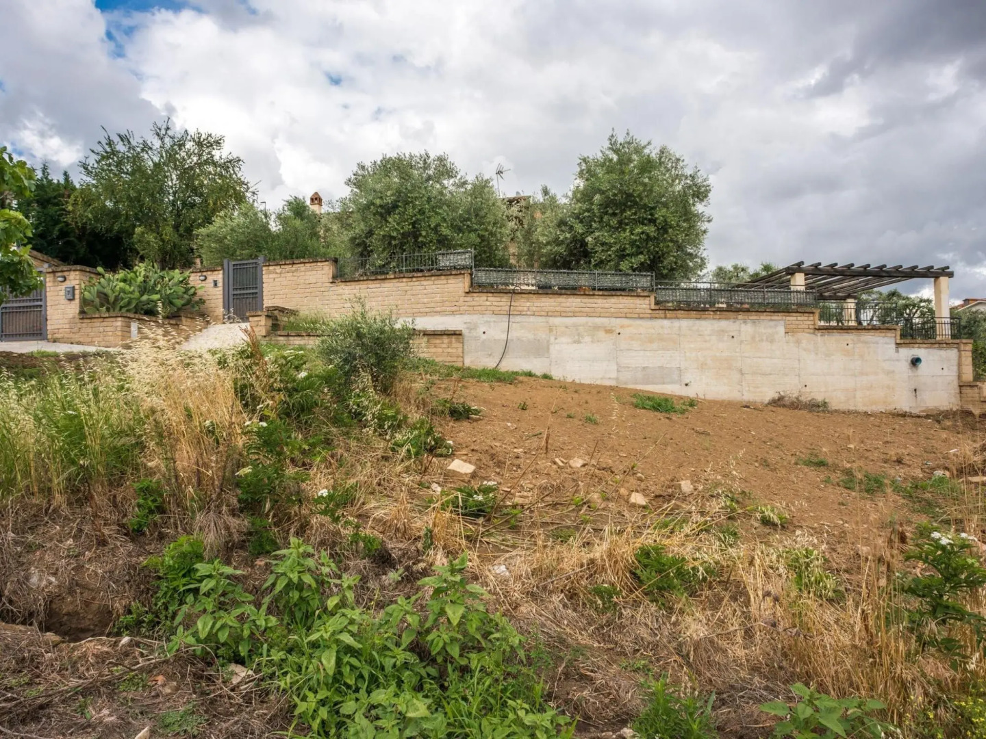 Your Roman Base: Garden Villa