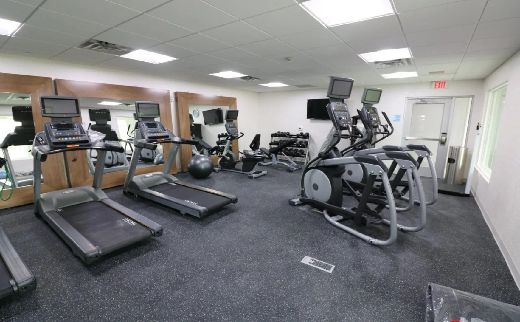 Holiday Inn Express & Suites Coffeyville by IHG