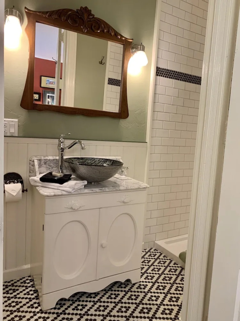 The Dolon House Bed and Breakfast