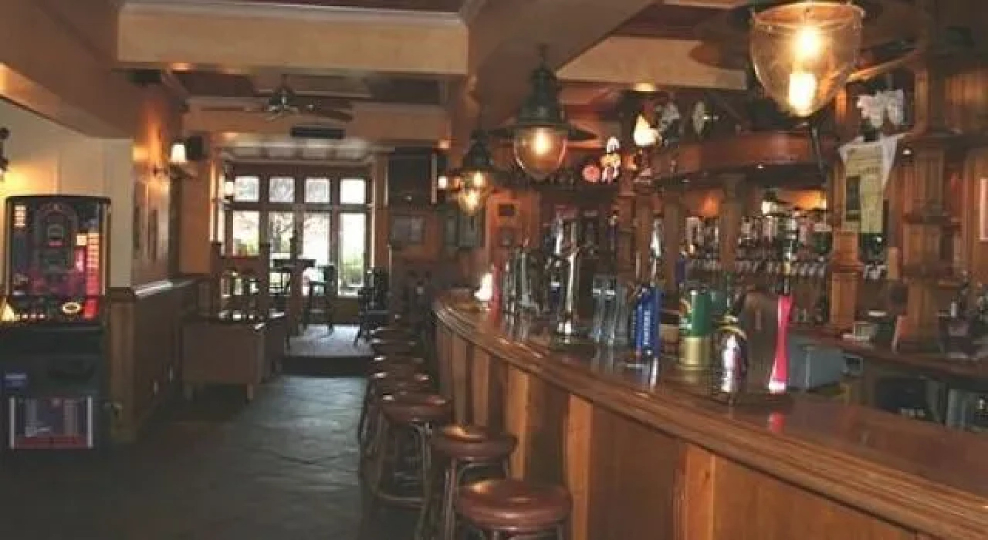 Pines Hotel Luton Airport