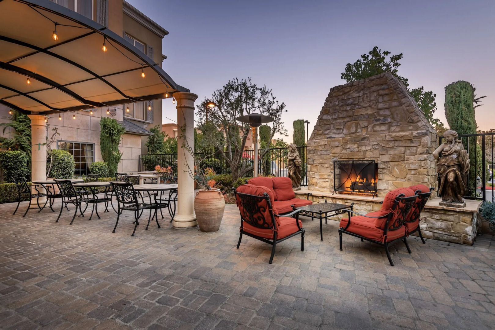 Ayres Hotel Seal Beach - Cypress