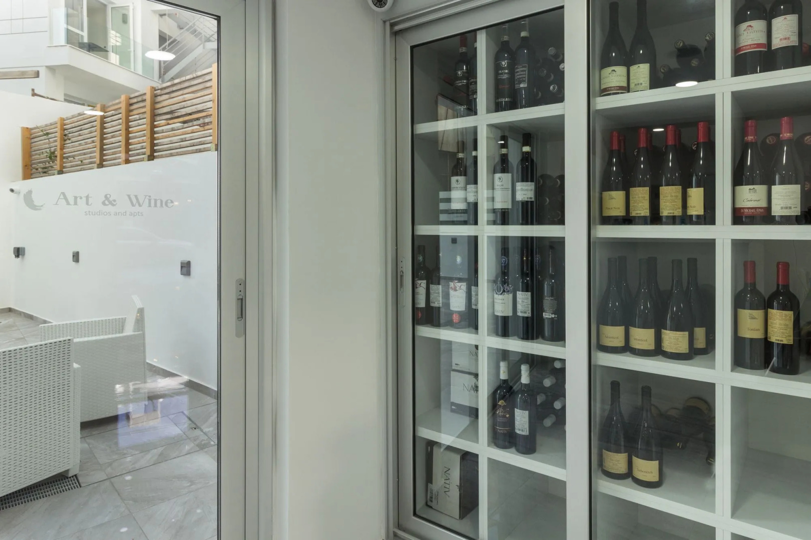 Art & Wine Boutique Hotel