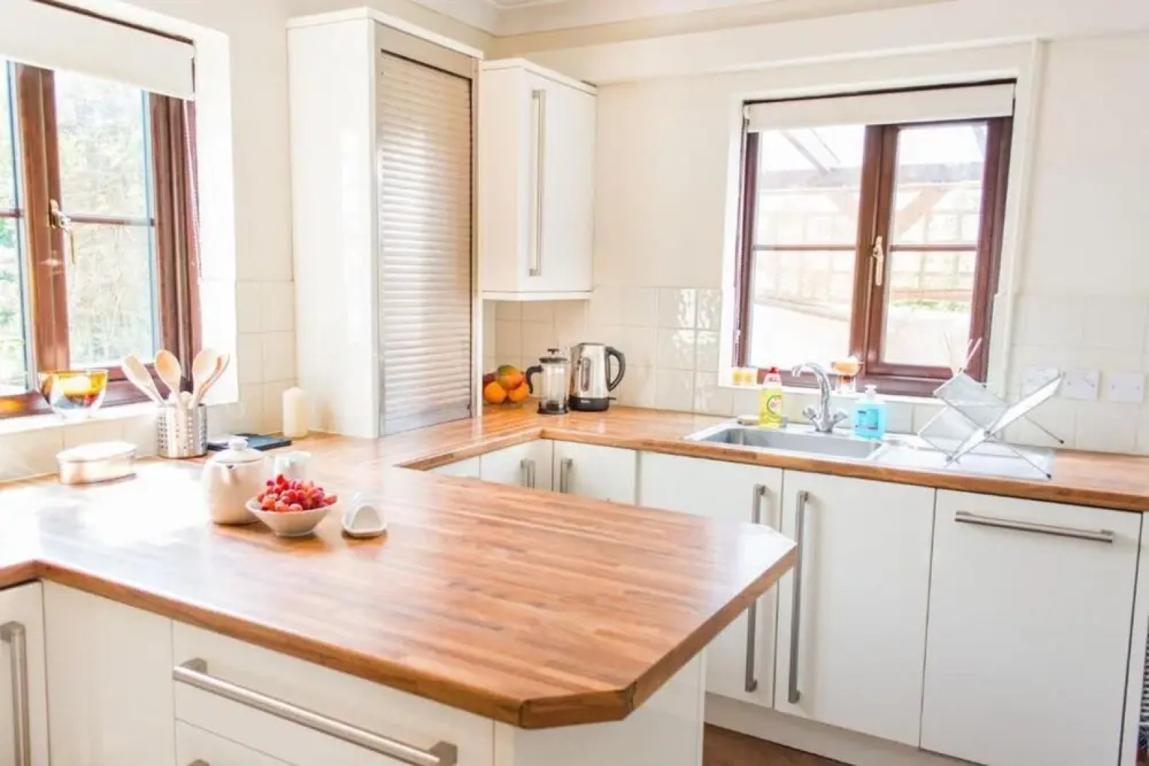 Host Stay Laylands Yard