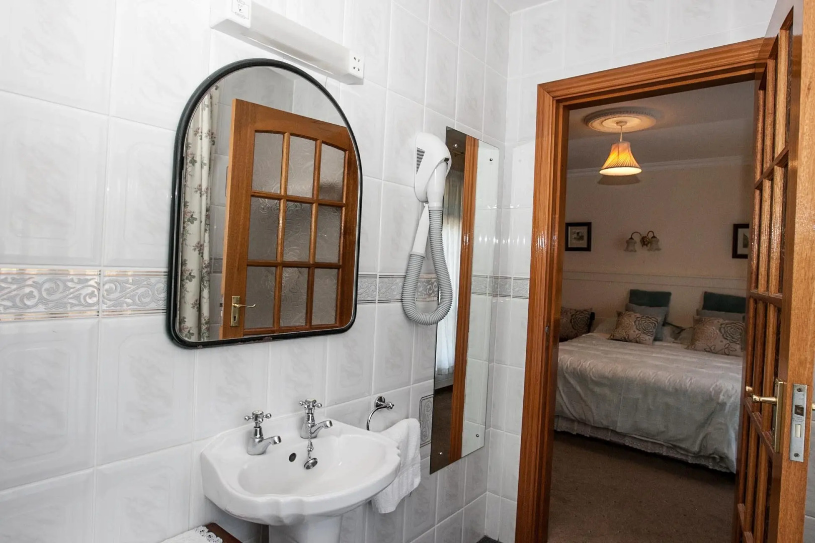 Ardmor Country House