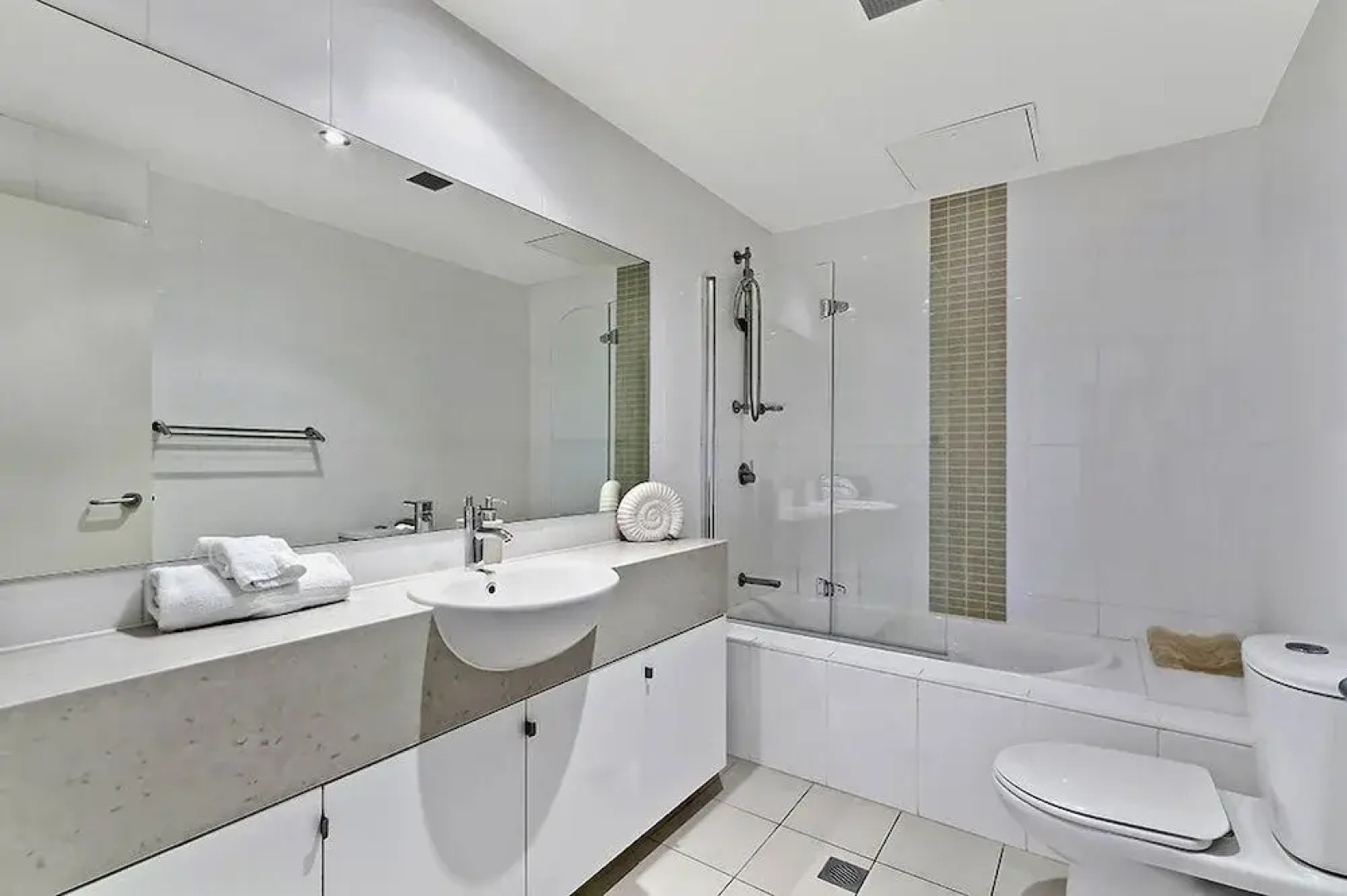 Coast Luxury Apartment 24