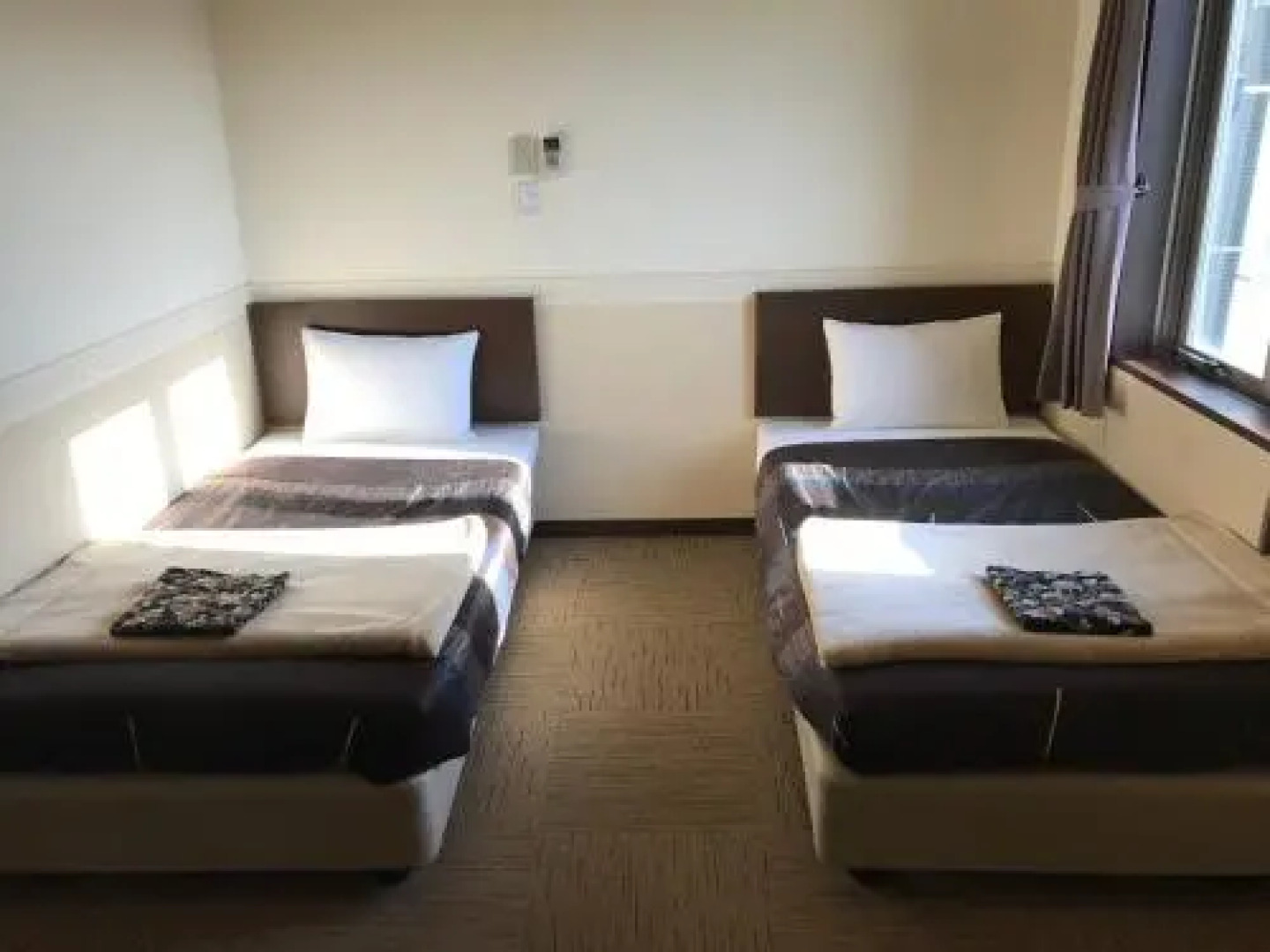 Conbini Ayersrock Hotel