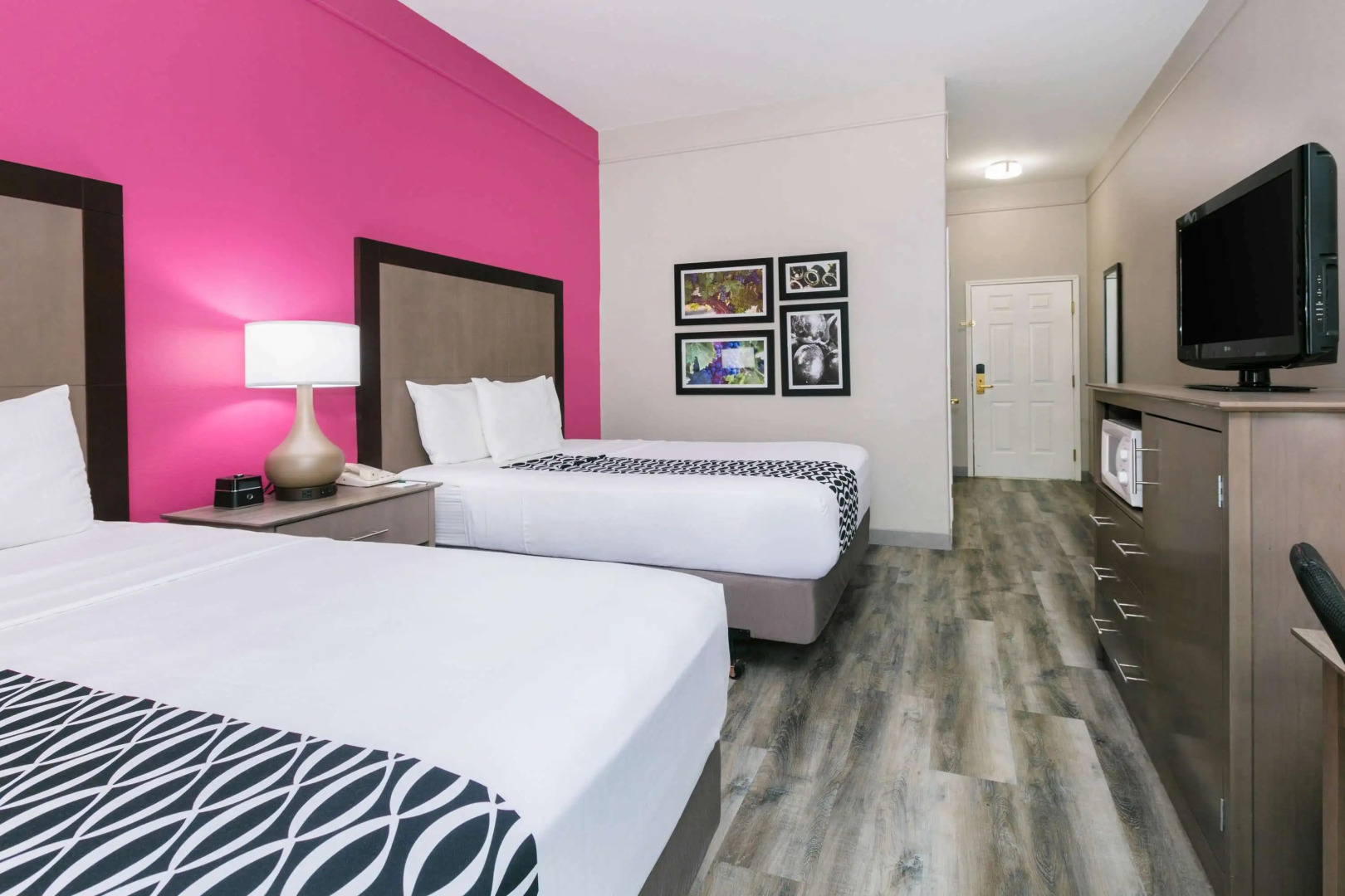 La Quinta Inn & Suites by Wyndham Fredericksburg