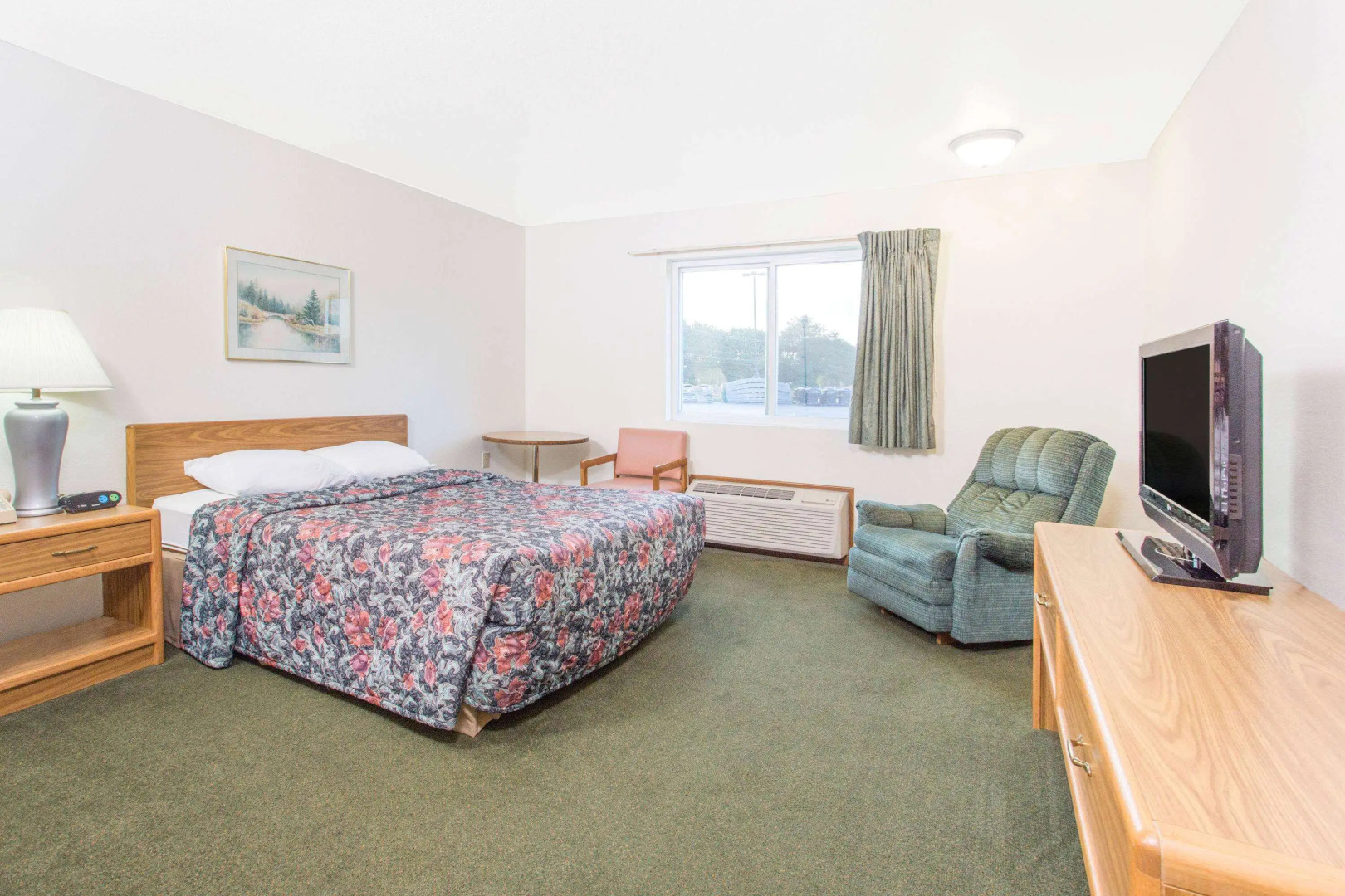 Super 8 by Wyndham Escanaba