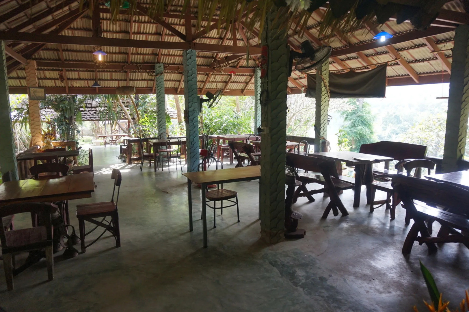 Kwainoy Riverpark & Resort