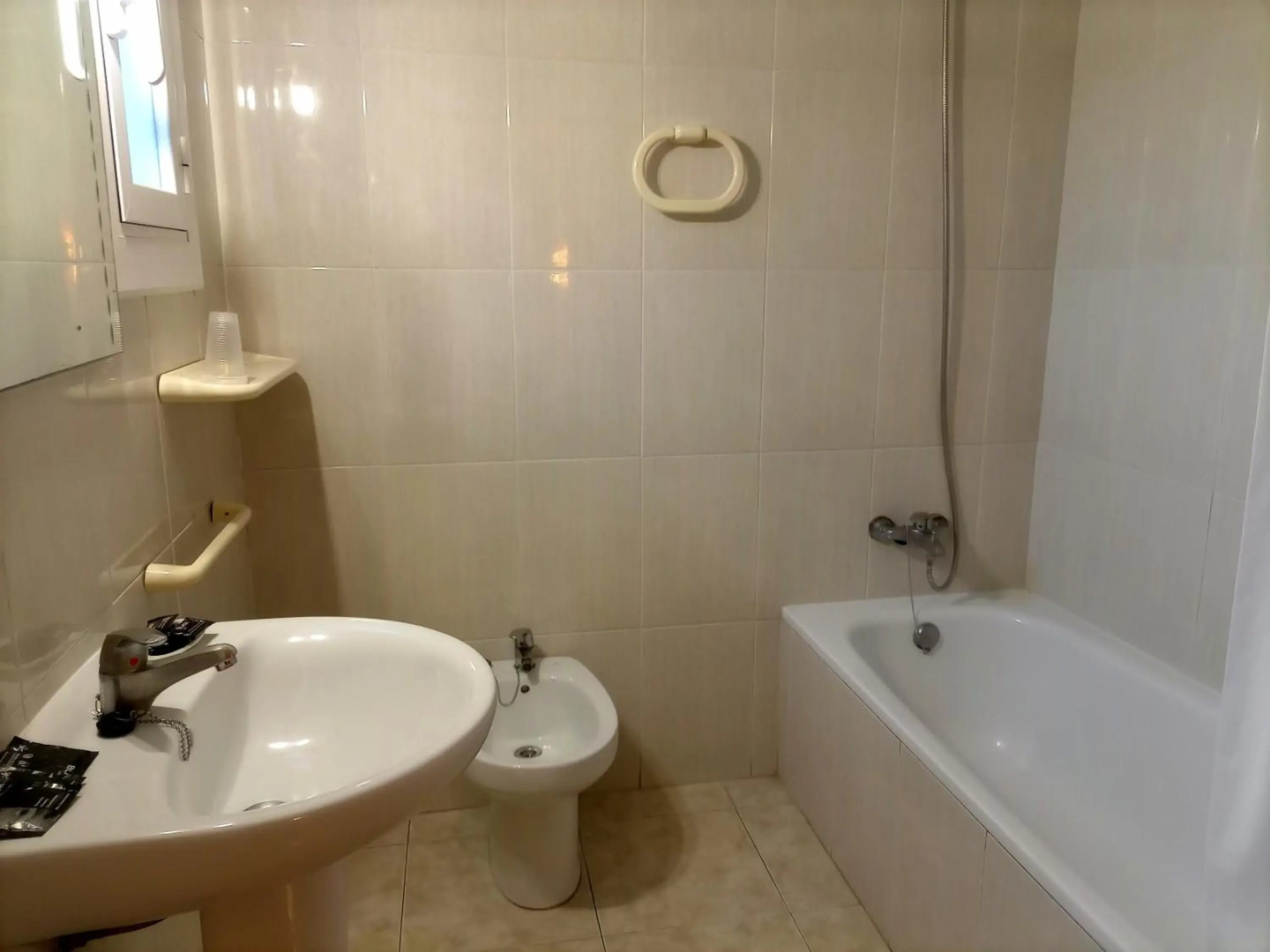 Vintage Hotel Mercedes