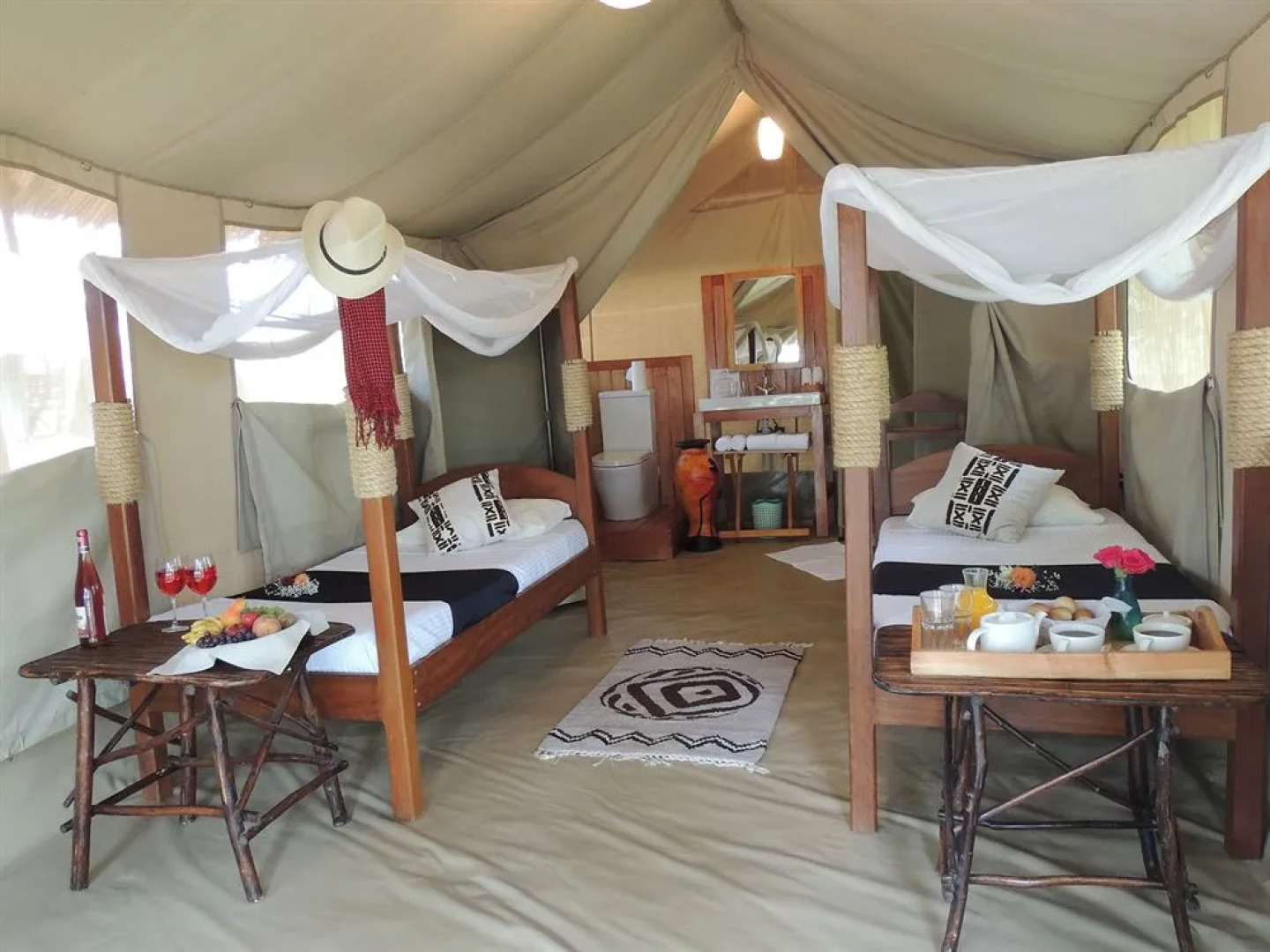 Loyk Tsavo Camp