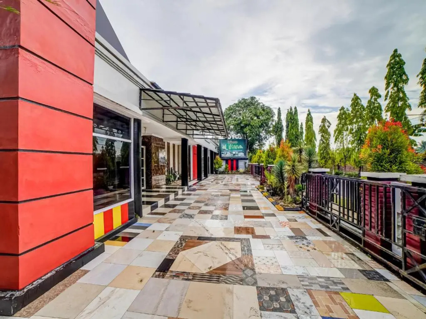 Hotel O Al Karim Syariah