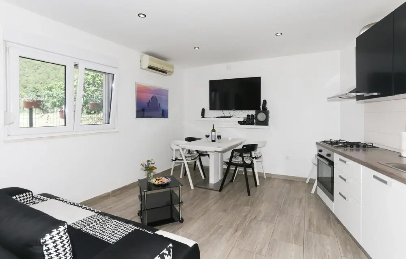 Nice Home in Solin With Wifi and 2 Bedrooms