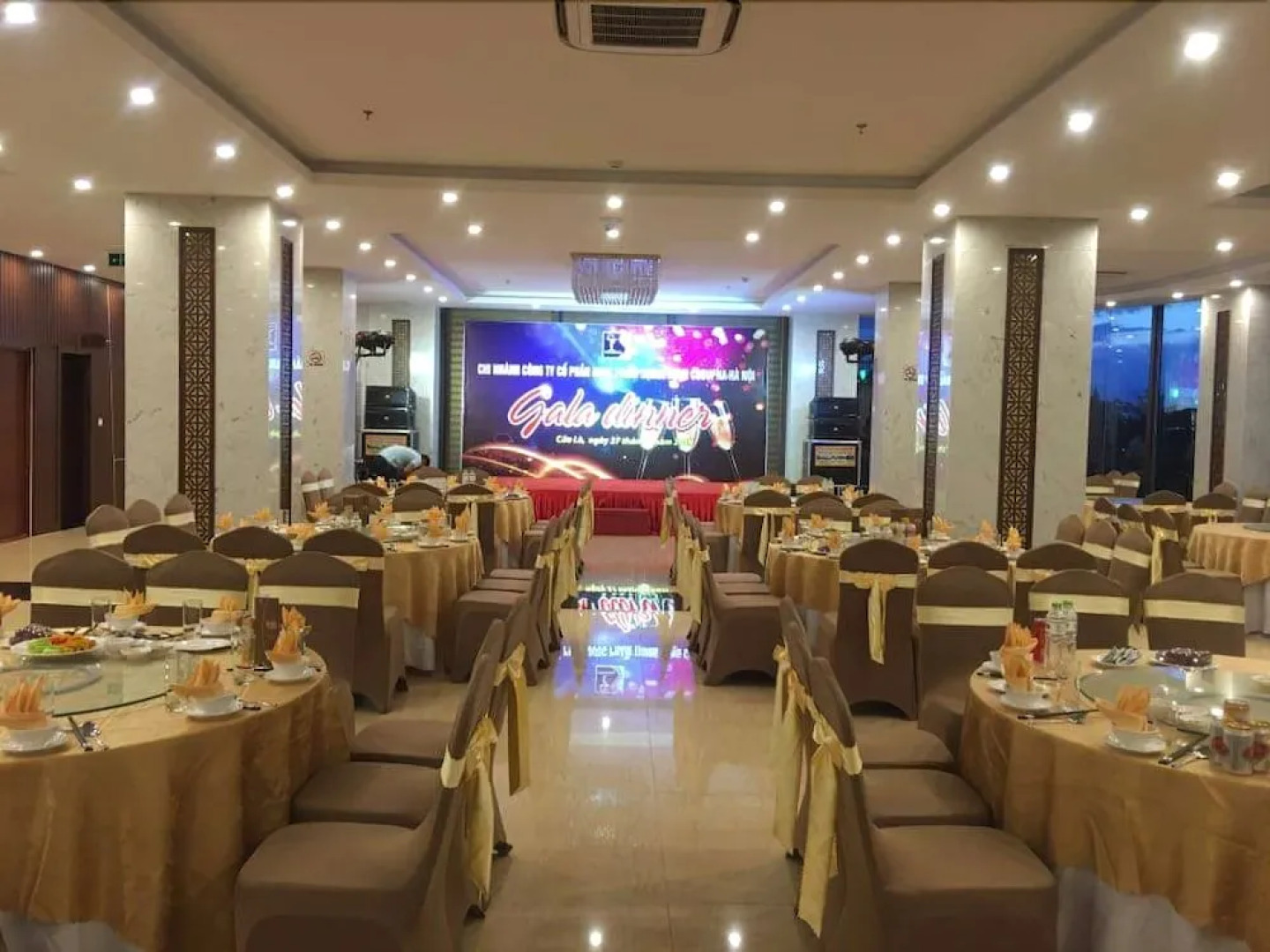 Holiday Cua Lo Hotel