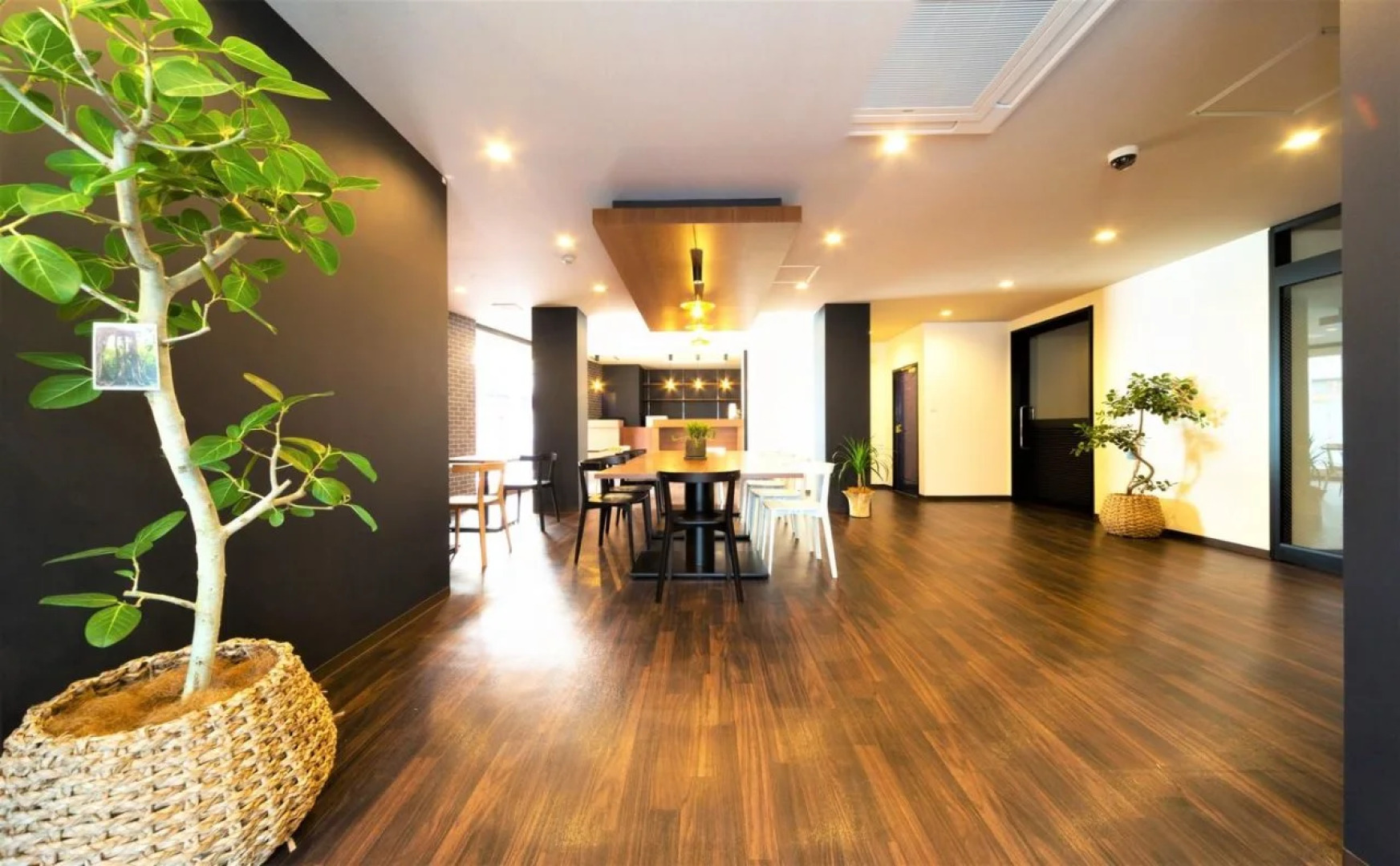 Hirakata Crystal Hotel - Adult Only